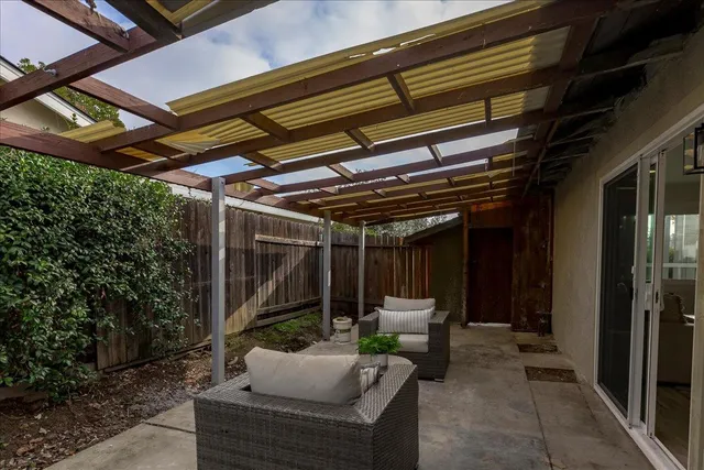 a view of an outdoor space