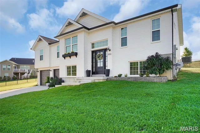 $328,500 | 178 Hank's Close Court, Unit 178 STB, Washington, MO 63090