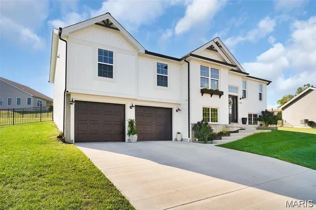 $328,500 | 178 Hank's Close Court, Unit 178 STB, Washington, MO 63090