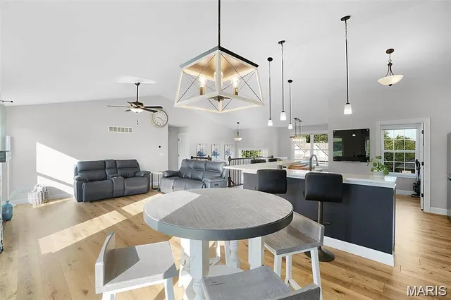 $328,500 | 178 Hank's Close Court, Unit 178 STB, Washington, MO 63090