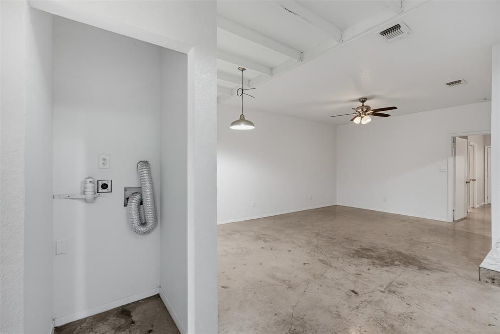 103 Del Rio Avenue, Unit B Benbrook, TX 76126 - Photo 19 of 31