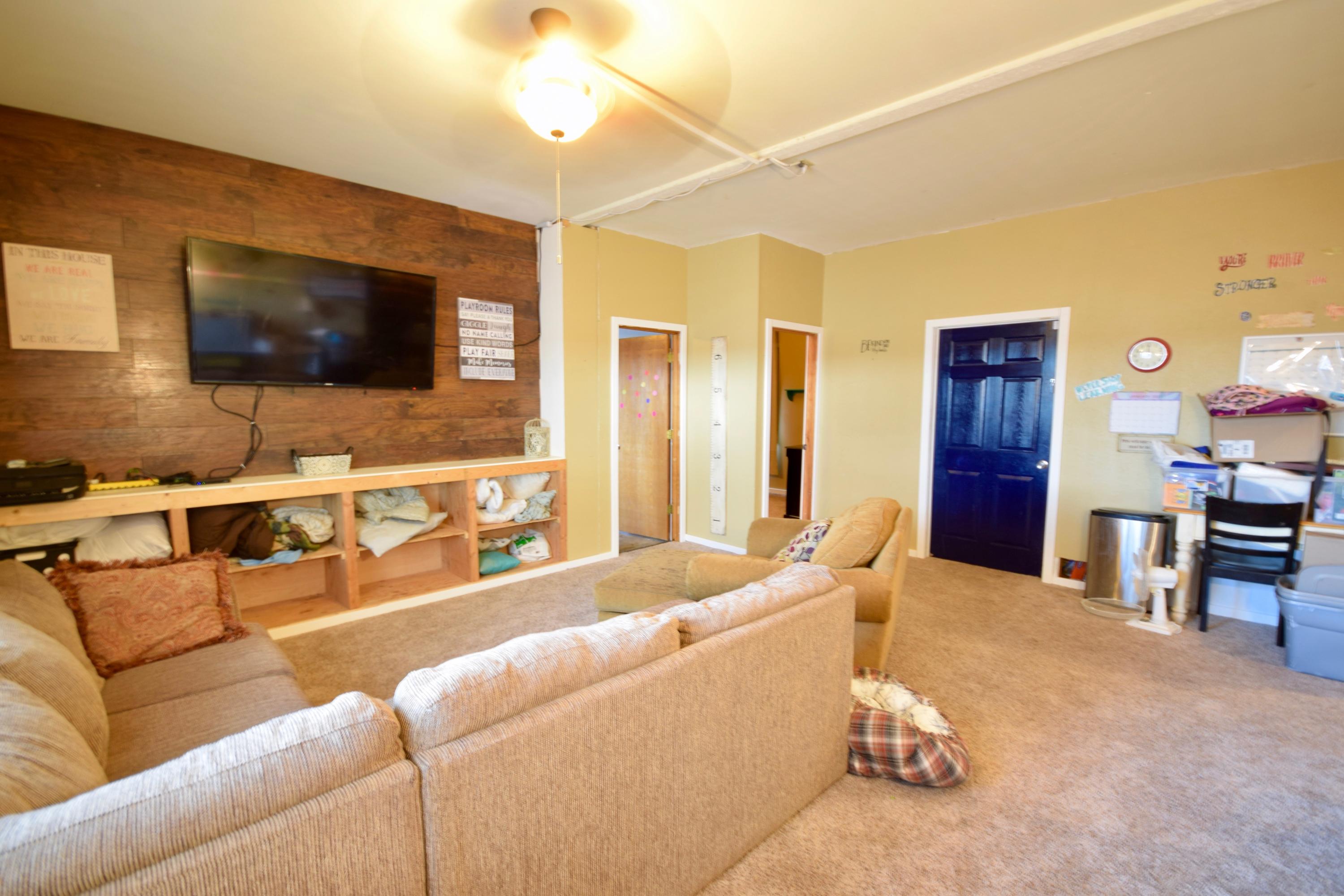 22169 Nelson Road Bend, OR 97701 - Photo 32 of 42 DSC_0103