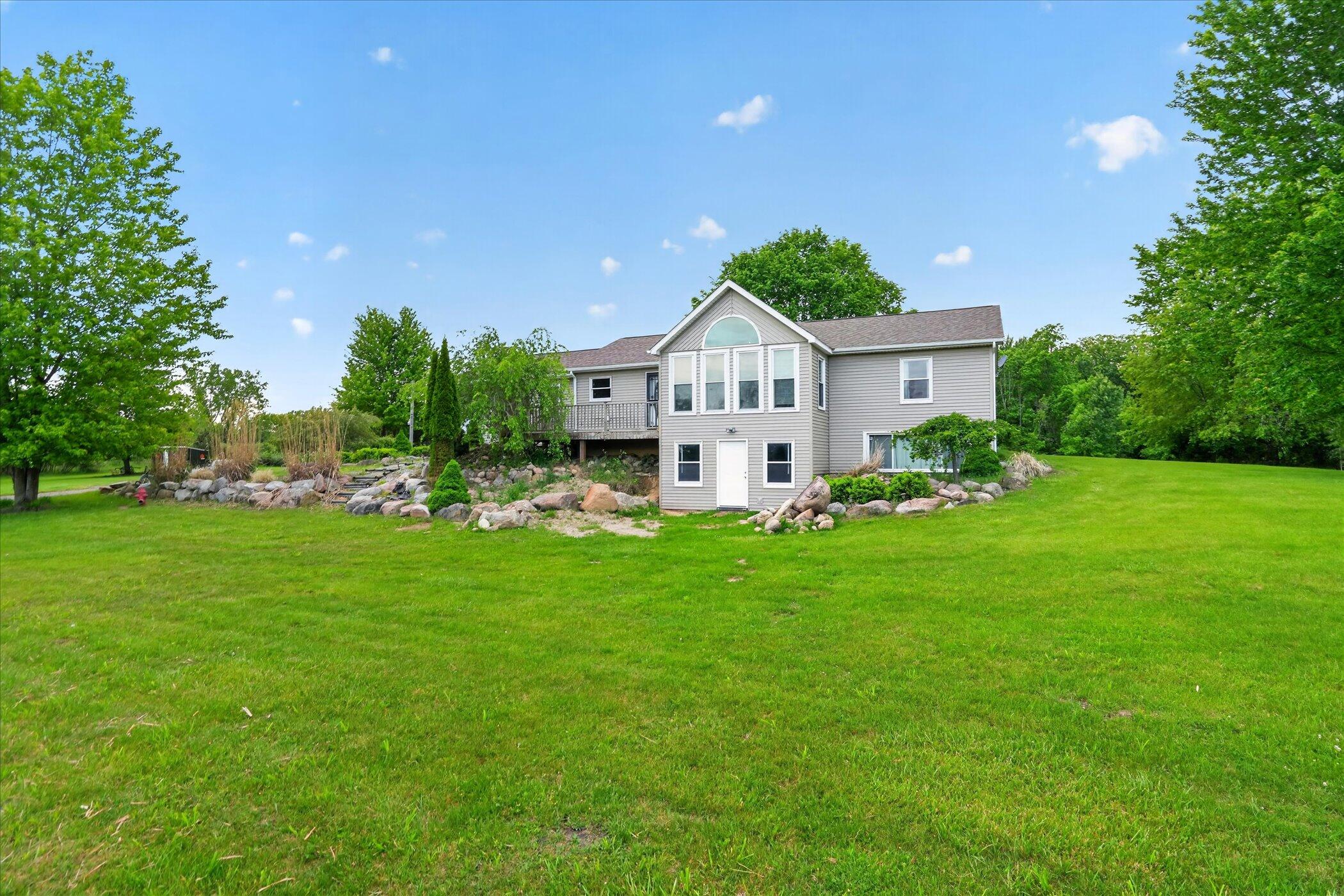 5569 South Corey Road Perry, MI 48872 - Photo 27 of 61 37-5569-S-Corey-Rd-Perry-MI-48872-Window