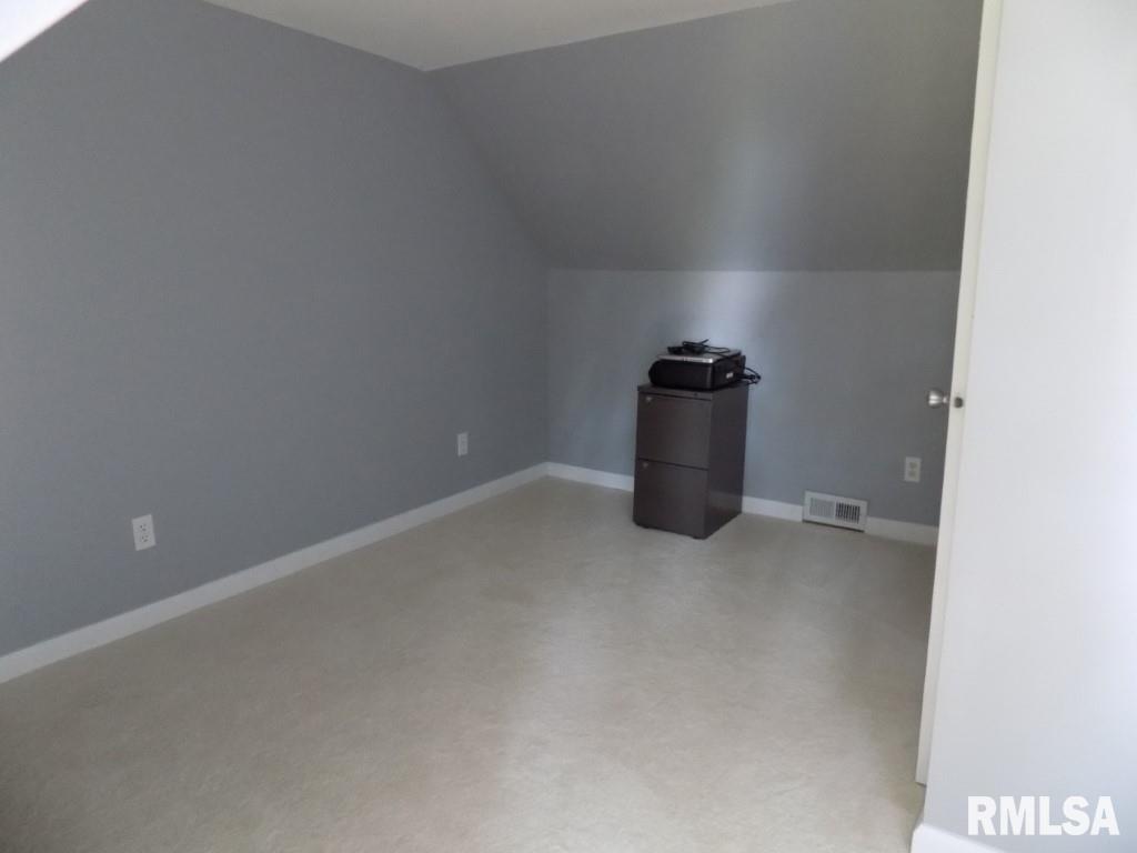 2272 Hazlett Road Springfield, IL 62707 - Photo 16 of 31