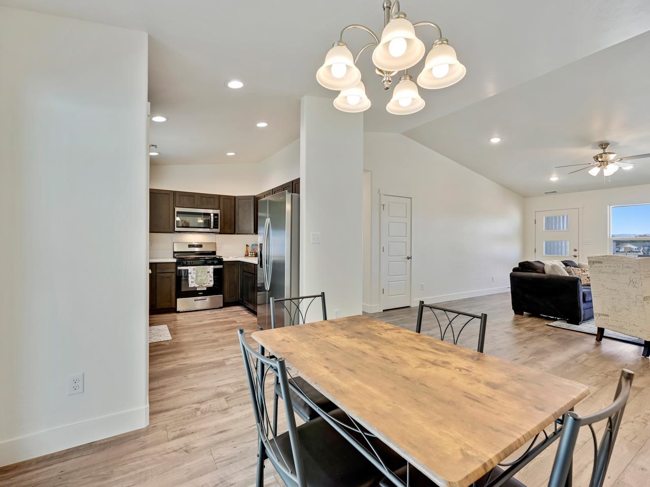 3044 Tawny Road Grand Junction, CO 81504 - Photo 10 of 30 Gallery Image 10