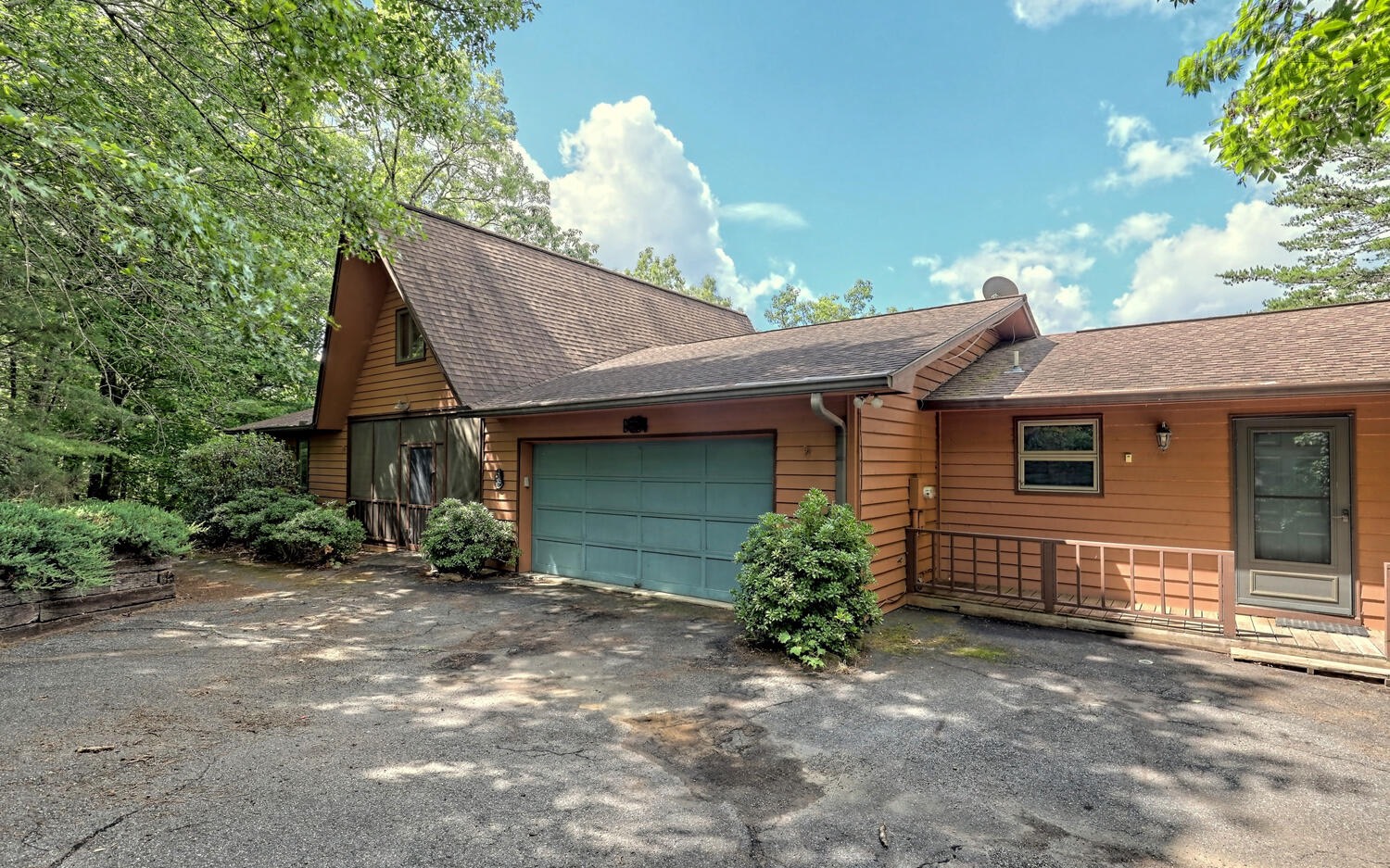 4113 Ridgecrest Trail Hiawassee, GA 30546 - Photo 1 of 72 Main View