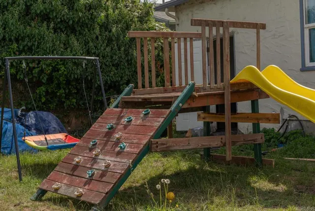 $250,000 | 420 First Avenue, Rio Dell, CA 95562