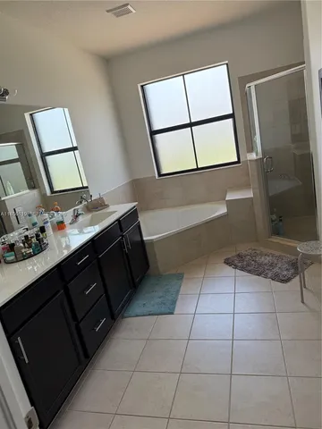$4,200 | 3523 West 105 Th Place, Unit 3523, Hialeah, FL 33018