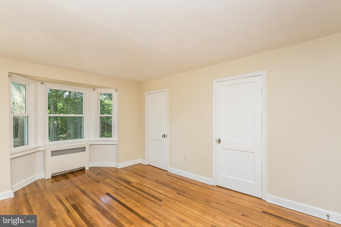 2307 Secane Road Secane, PA 19018 - Photo 12 of 39 Great Room