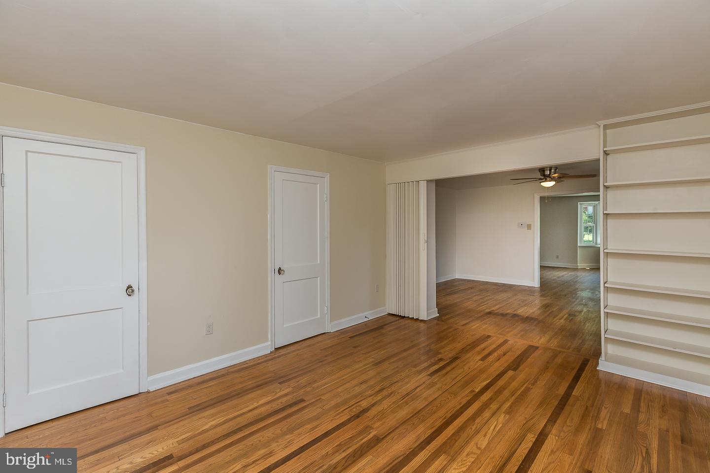 2307 Secane Road Secane, PA 19018 - Photo 13 of 39 Great Room