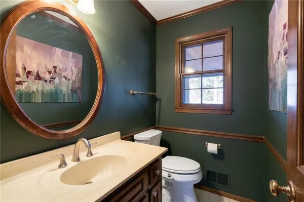 $725,000 | 560 Park Lane Southeast, Marietta, GA 30067