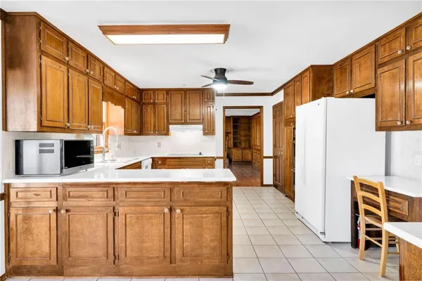 $725,000 | 560 Park Lane Southeast, Marietta, GA 30067