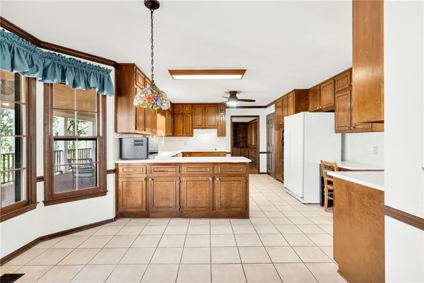 $725,000 | 560 Park Lane Southeast, Marietta, GA 30067