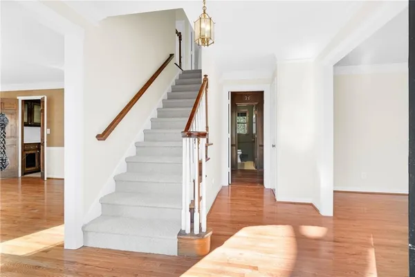 $725,000 | 560 Park Lane Southeast, Marietta, GA 30067