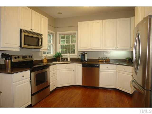 10000 Bradwell Court Raleigh, NC 27613 - Photo 10 of 25 Photo 10