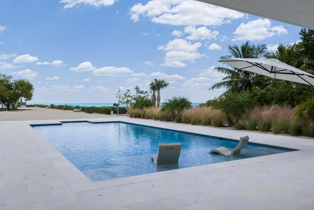 a view of a tennis court