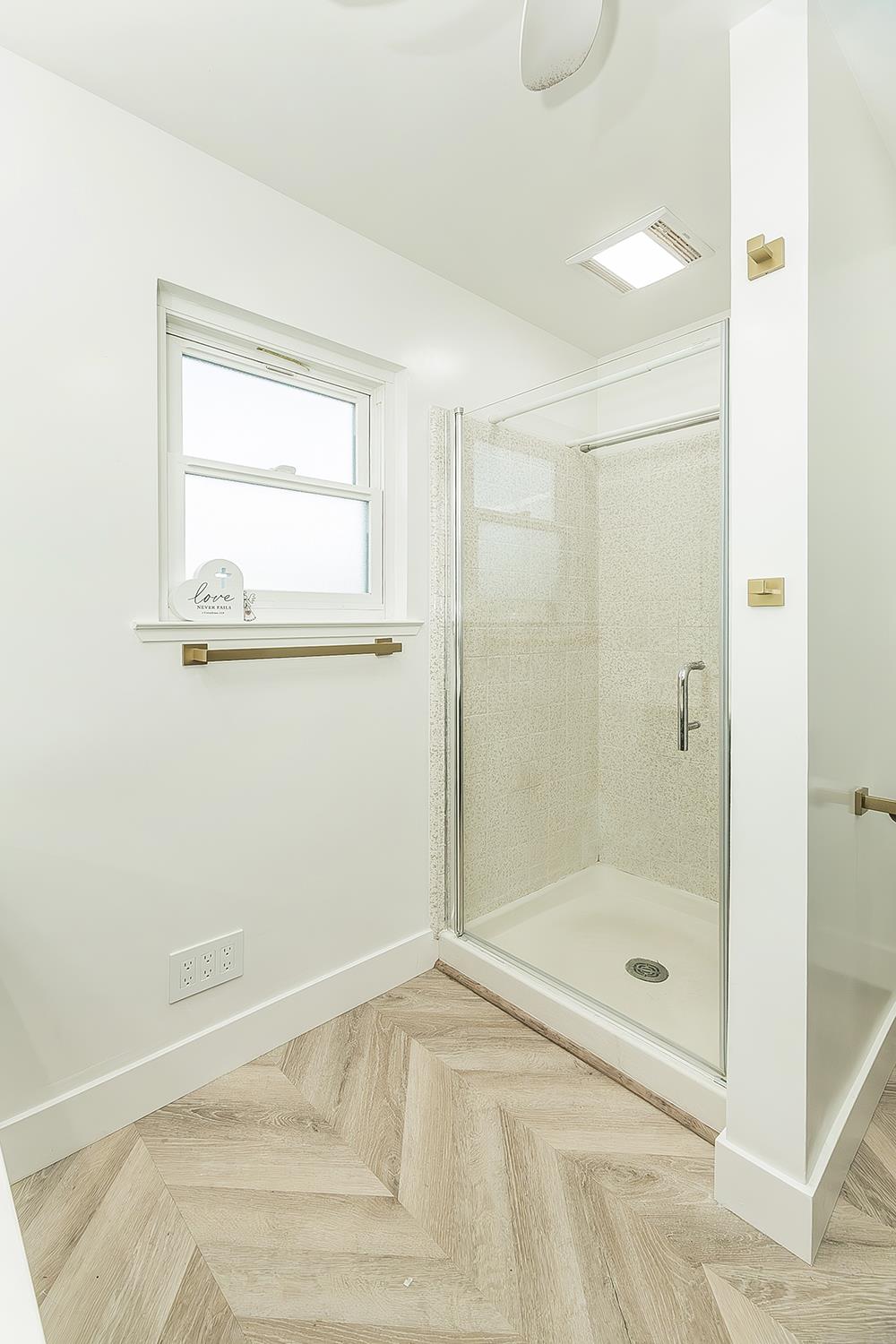 714 East Ann Drive Reedley, CA 93654 - Photo 24 of 43