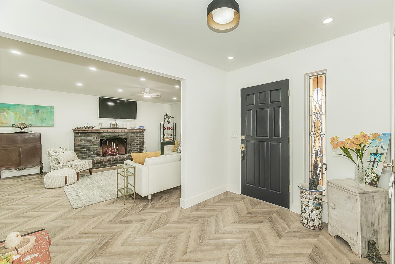 714 East Ann Drive Reedley, CA 93654 - Photo 4 of 43