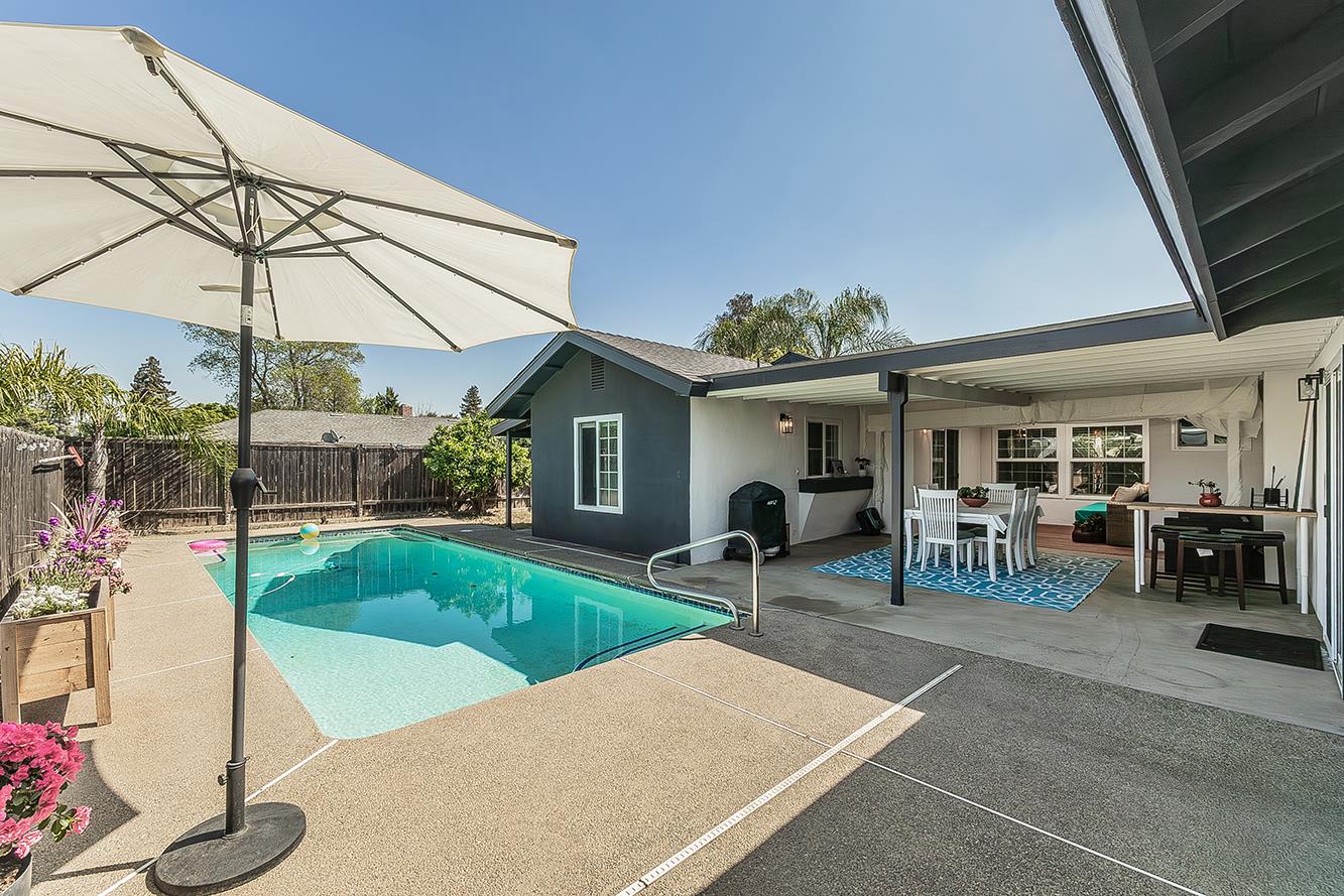 714 East Ann Drive Reedley, CA 93654 - Photo 41 of 43