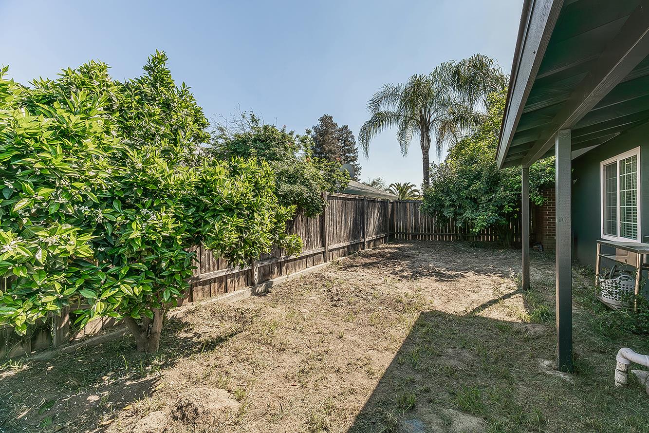 714 East Ann Drive Reedley, CA 93654 - Photo 43 of 43