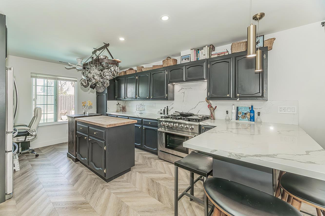 714 East Ann Drive Reedley, CA 93654 - Photo 9 of 43