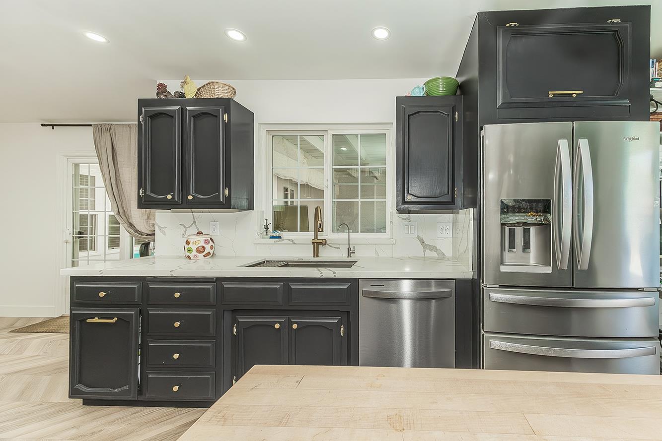 714 East Ann Drive Reedley, CA 93654 - Photo 10 of 43