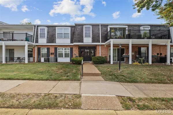 $112,500 | 1678 Blue Ridge Drive, Unit A, St. Louis, MO 63125