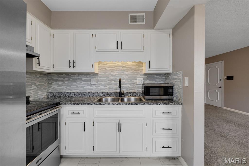 1678 Blue Ridge Drive, Unit A St. Louis, MO 63125 - Photo 6 of 22