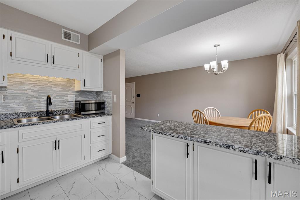 1678 Blue Ridge Drive, Unit A St. Louis, MO 63125 - Photo 8 of 21