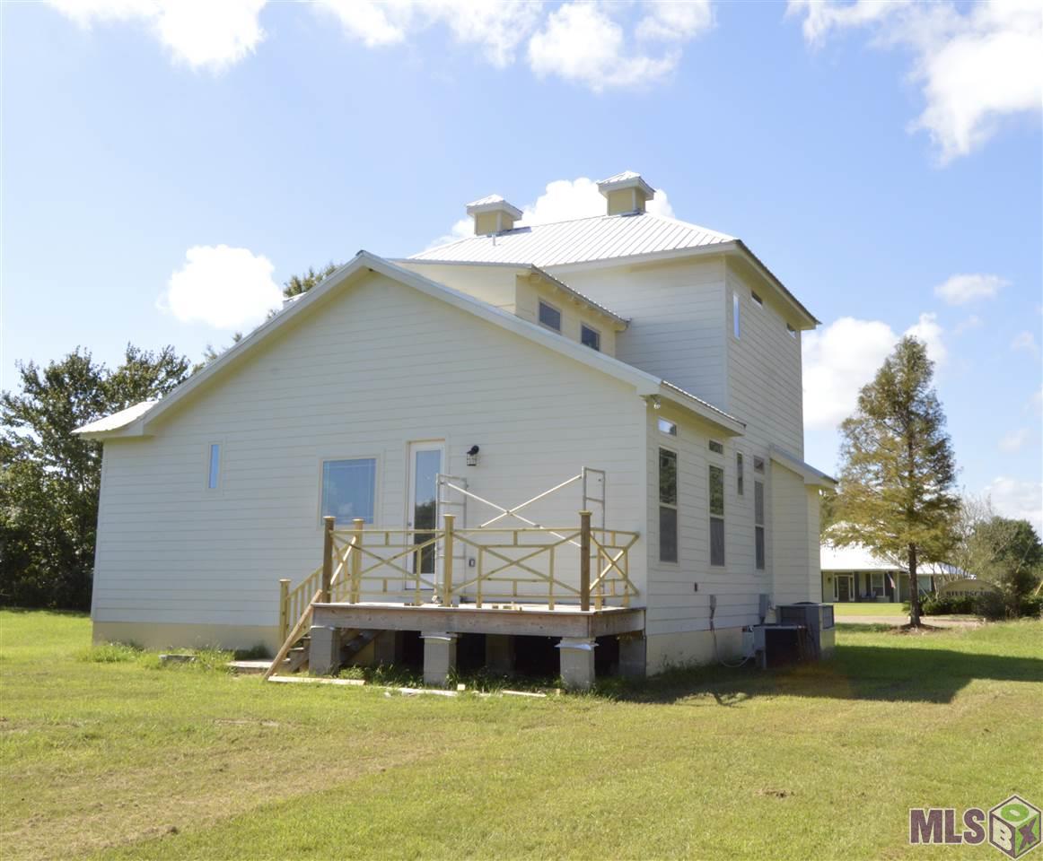 26163 Riverscape Drive Springfield, LA 70462 - Photo 6 of 19