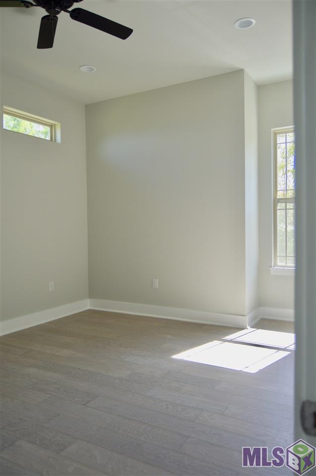26163 Riverscape Drive Springfield, LA 70462 - Photo 9 of 19