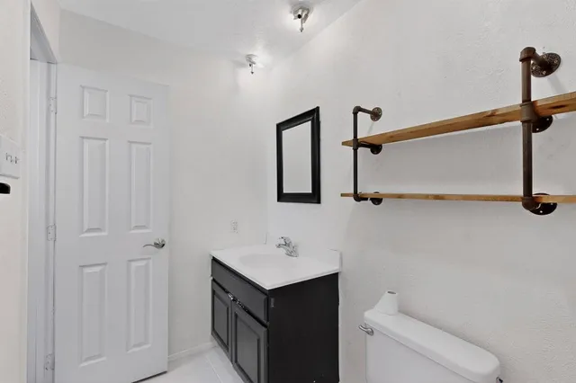 $387,900 | 944 Mossvine Drive, Plano, TX 75023