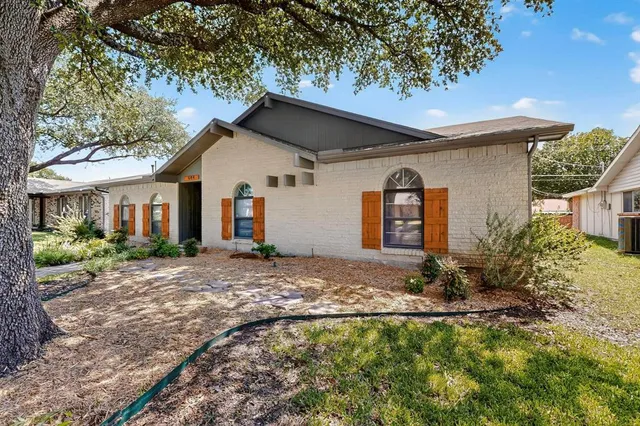 $387,900 | 944 Mossvine Drive, Plano, TX 75023