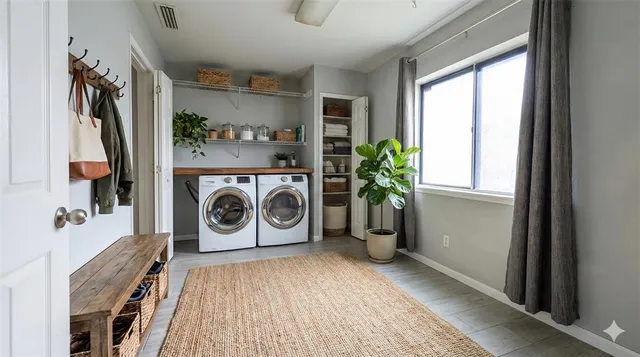 $387,900 | 944 Mossvine Drive, Plano, TX 75023