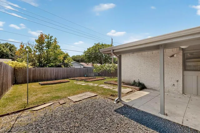 $387,900 | 944 Mossvine Drive, Plano, TX 75023