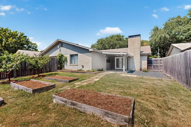 $387,900 | 944 Mossvine Drive, Plano, TX 75023