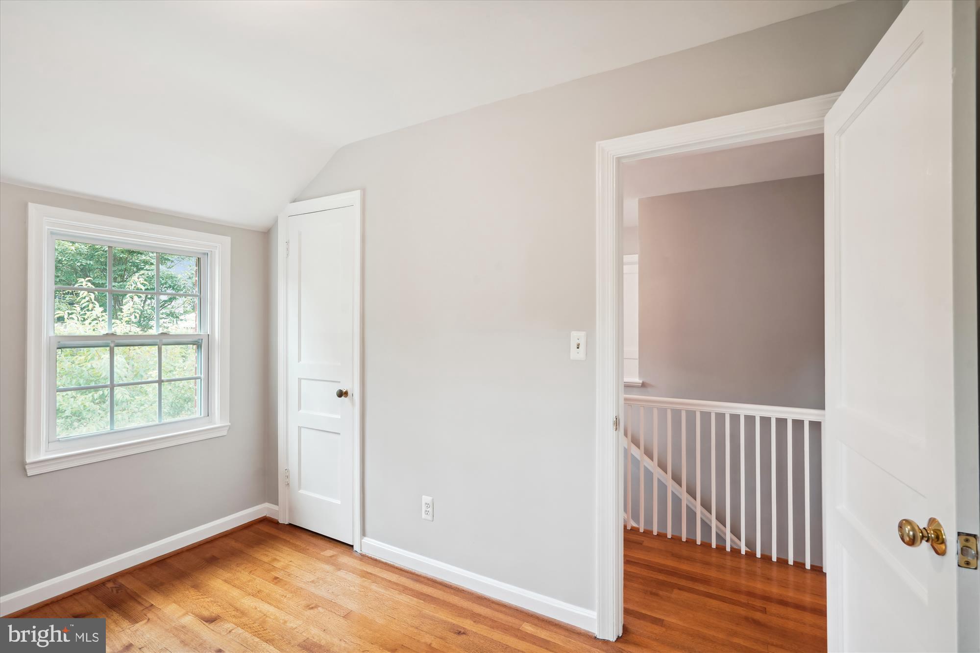 6124 12th Road North Arlington, VA 22205 - Photo 19 of 34 2nd bedroom with charming details.
