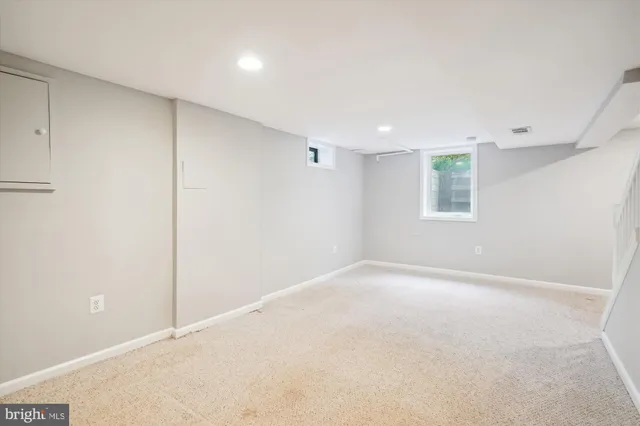 $4,150 | 6124 12th Road North, Arlington, VA 22205