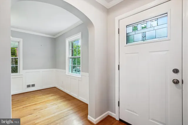 $4,150 | 6124 12th Road North, Arlington, VA 22205