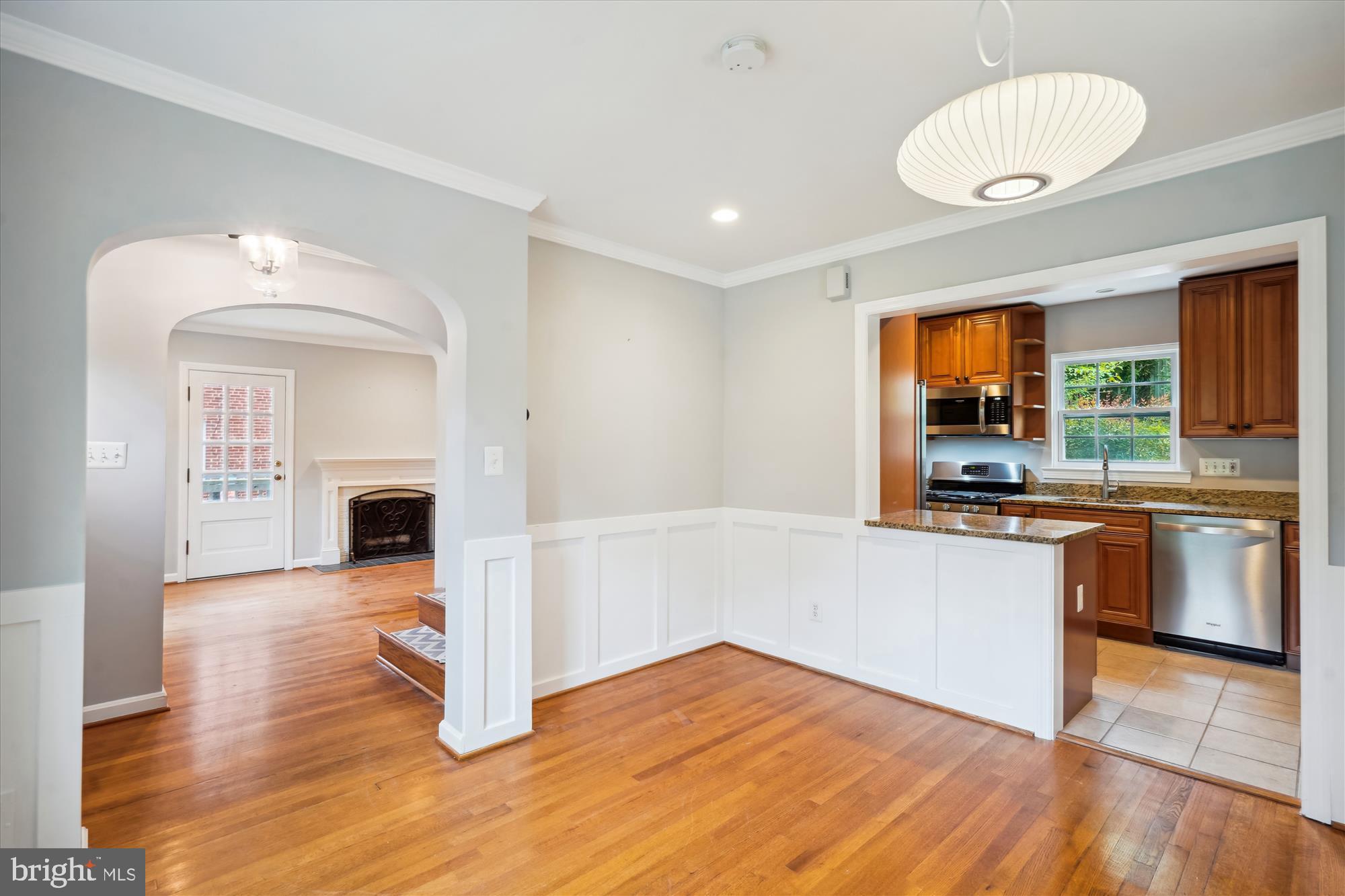 6124 12th Road North Arlington, VA 22205 - Photo 9 of 34 Charming layout with warm wood floors.