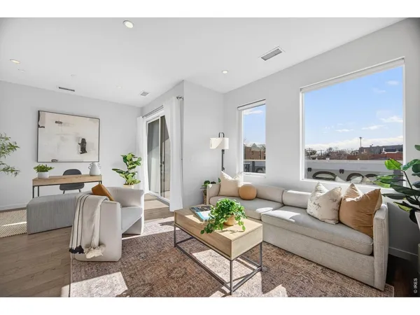 $374,900 | 1300 North Ogden Street, Unit 301, Denver, CO 80218