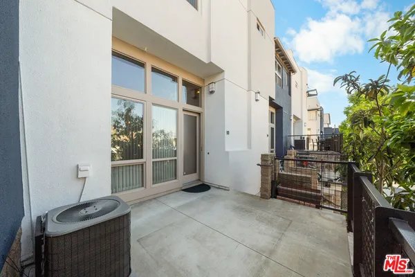 $4,795 | 5509 West 149th Place, Unit 13, Hawthorne, CA 90250