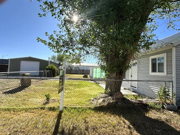 $297,500 | 114 Blake Street, La Barge, WY 83123