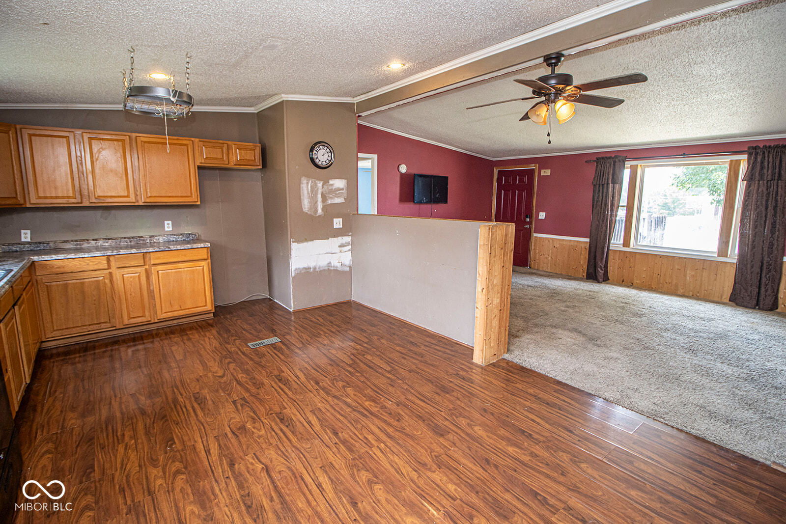 825 Rockshire Court Gas City, IN 46933 - Photo 9 of 41