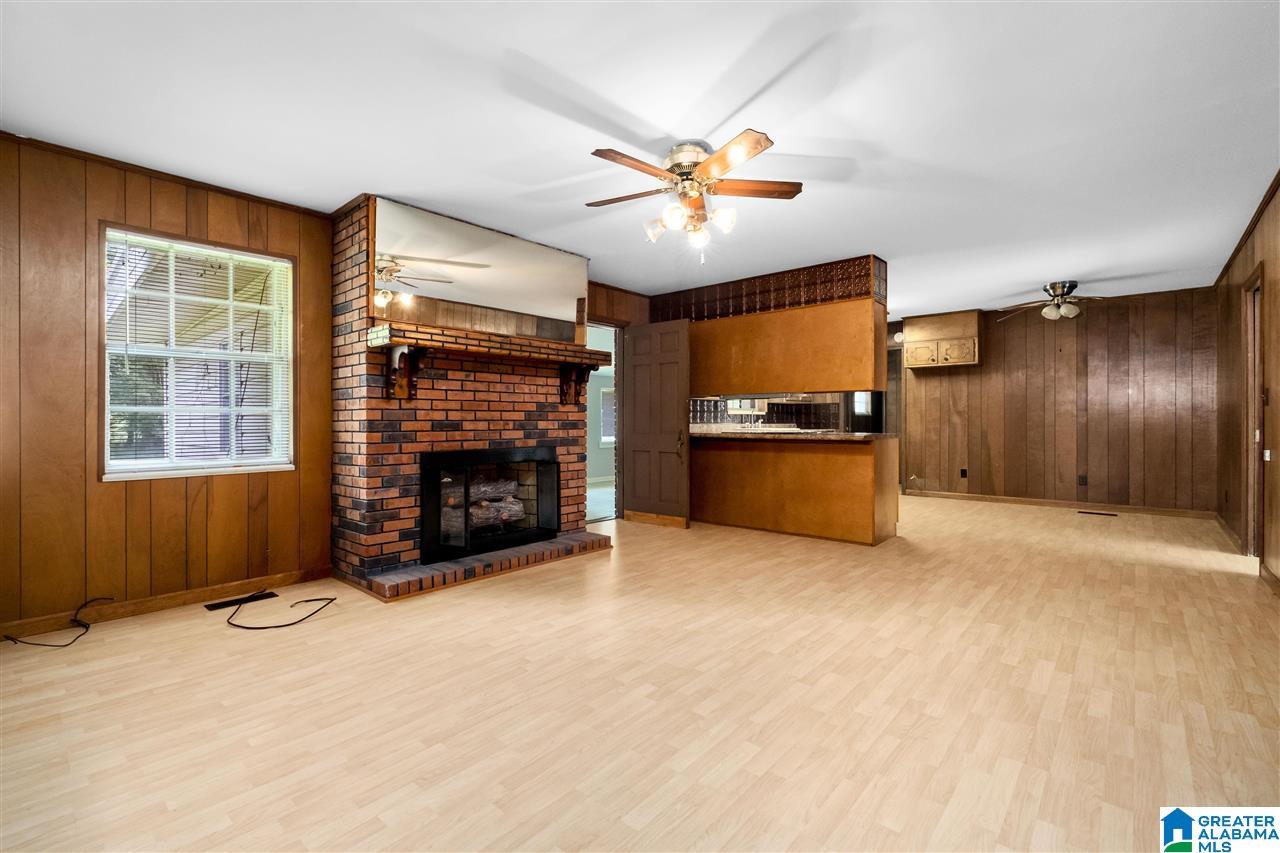 3743 Hilltop Road Southeast Bessemer, AL 35022 - Photo 12 of 29