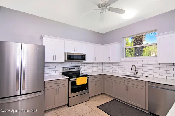 $2,300 | 8921 Lake Drive, Unit 504, Cape Canaveral, FL 32920