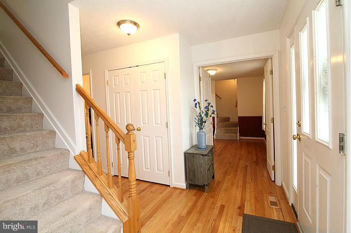 4120 Salem Bottom Road Westminster, MD 21157 - Photo 3 of 26 Interior (General)