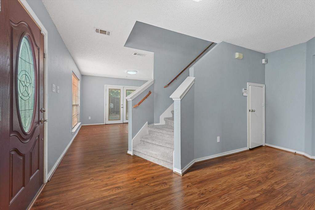 4915 West Creek Road Sachse, TX 75048 - Photo 5 of 34