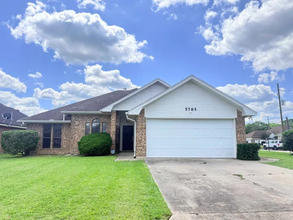 $233,600 | 5785 Phyllis Lane, Beaumont, TX 77713