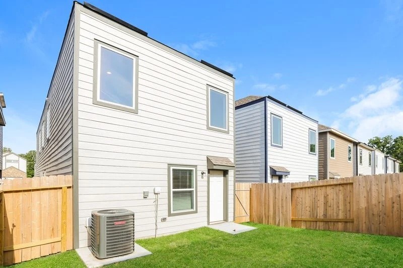 15338 Estrella Road West Houston, TX 77073 - Photo 3 of 15